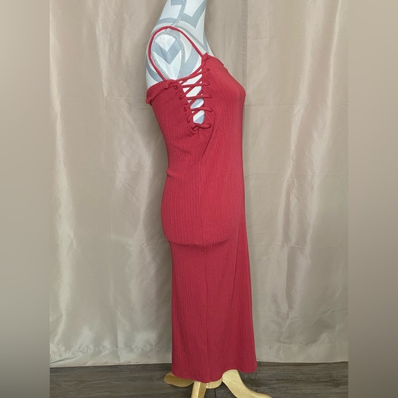 New NBD XS Bodycon Dress - Picture 3 of 8